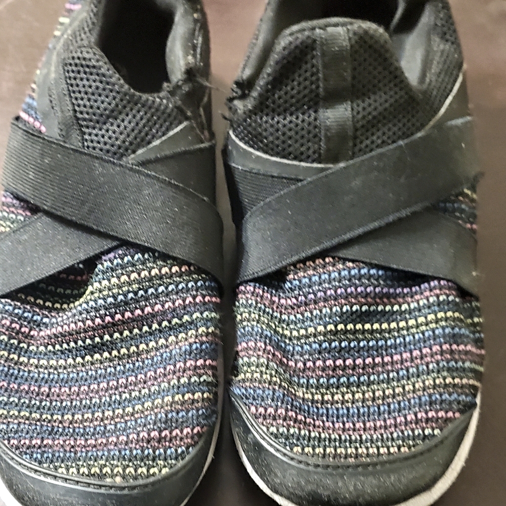 Little girl shoes size 5